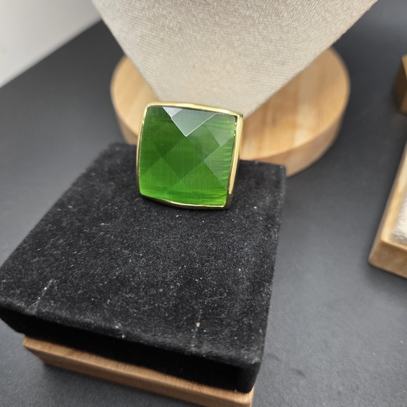 Peridot Faceted Square Statement Ring (2260) - Picture 2 of 4